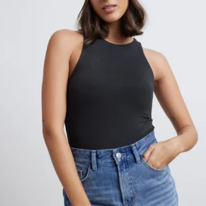 blusa manga cava preto